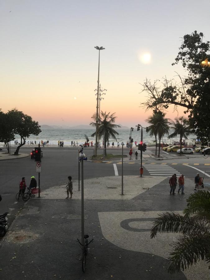 Apartamento No Melhor Ponto De Copacabana A 5 Minutos Da Praia Ріо-де-Жанейро Екстер'єр фото